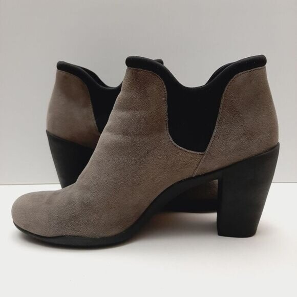 CLARKS Slip-on Ankle Boots Rubber Soles High Heel Grey & Black Sz 8 - Picture 11 of 13